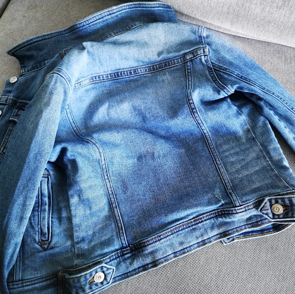 Zara - denim jacket for autumn - Picture 2 of 3